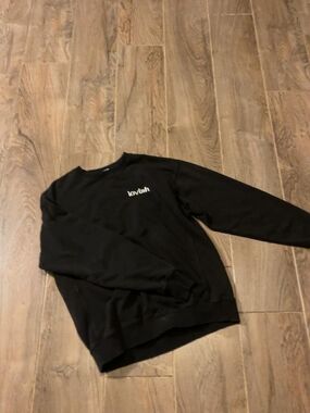 Black Men's Crewneck Sweater with Small Chest Logo